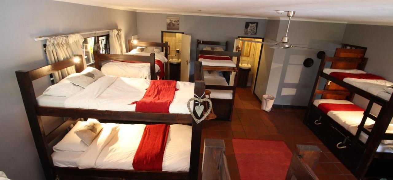 Mali Boutique Lodge & Tube 'N Axe Budget Accommodation Стормсривиер Екстериор снимка